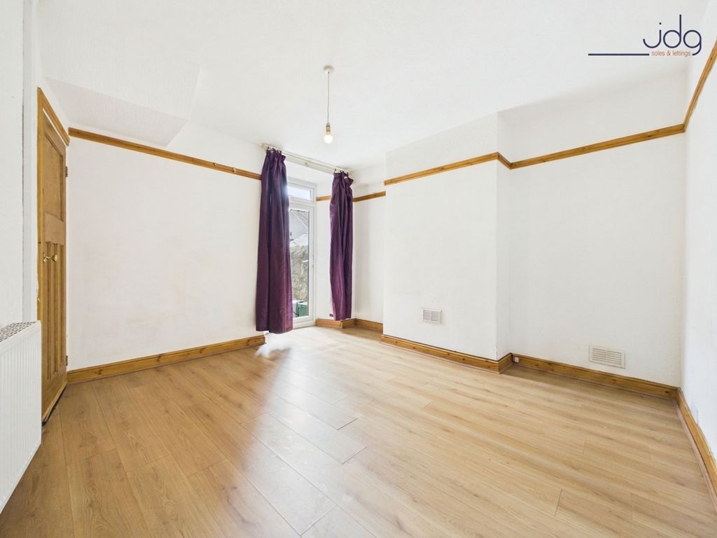 Property photo 3 of 12 Dining Room