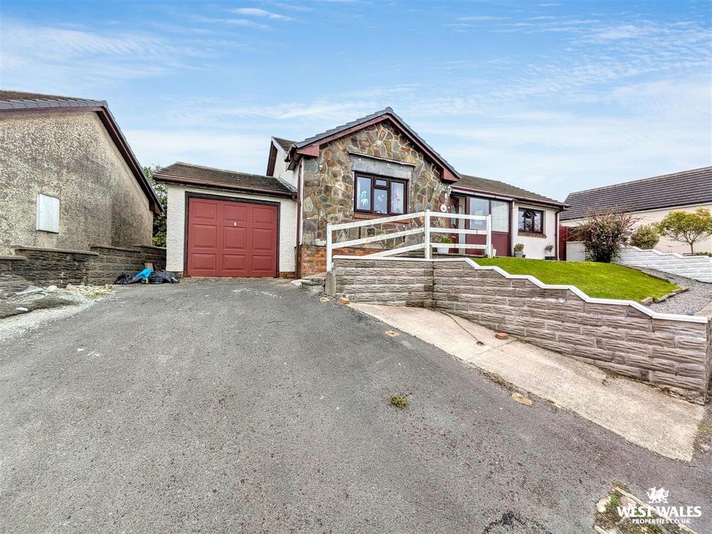 Property photo 1 of 20 21907.Jpg
