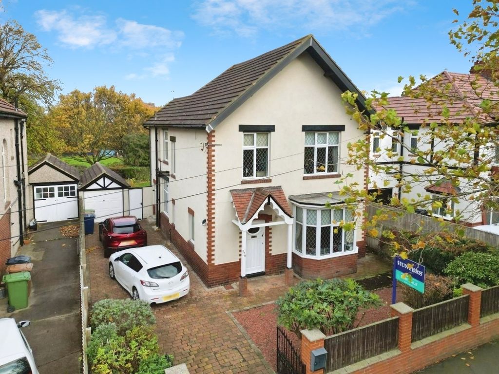 Property photo 1 of 20 External