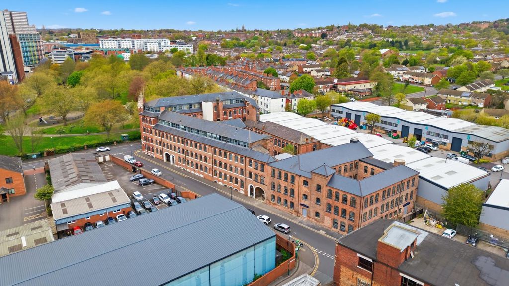 Property photo 1 of 21 Exterior