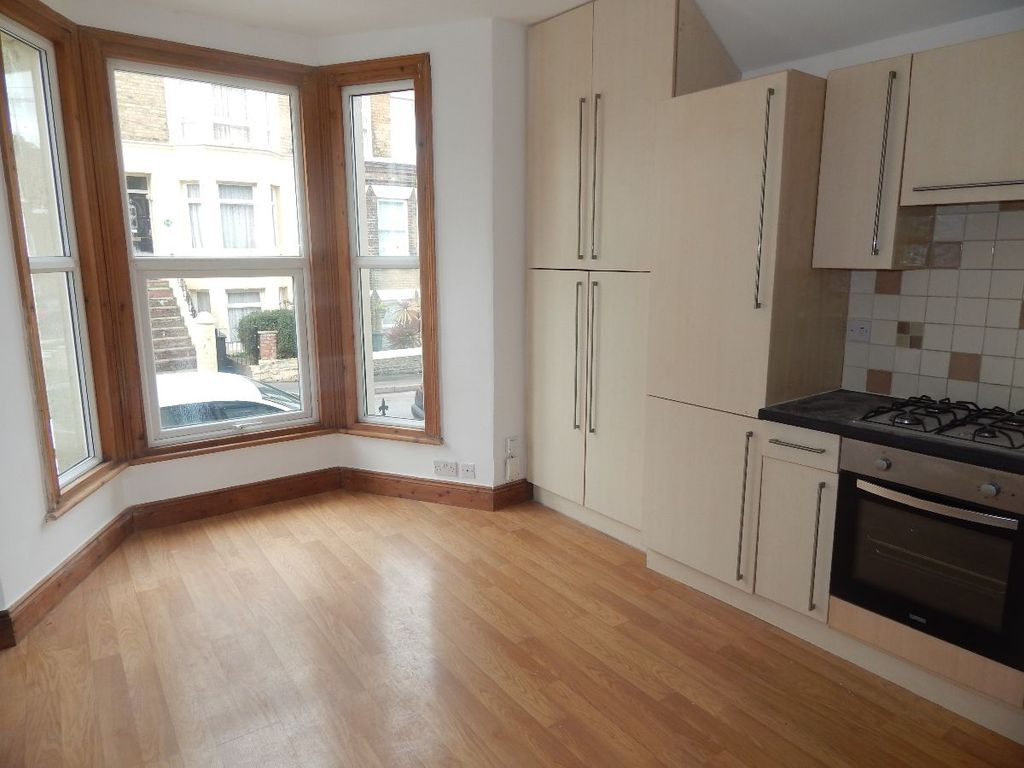 Property photo 2 of 4