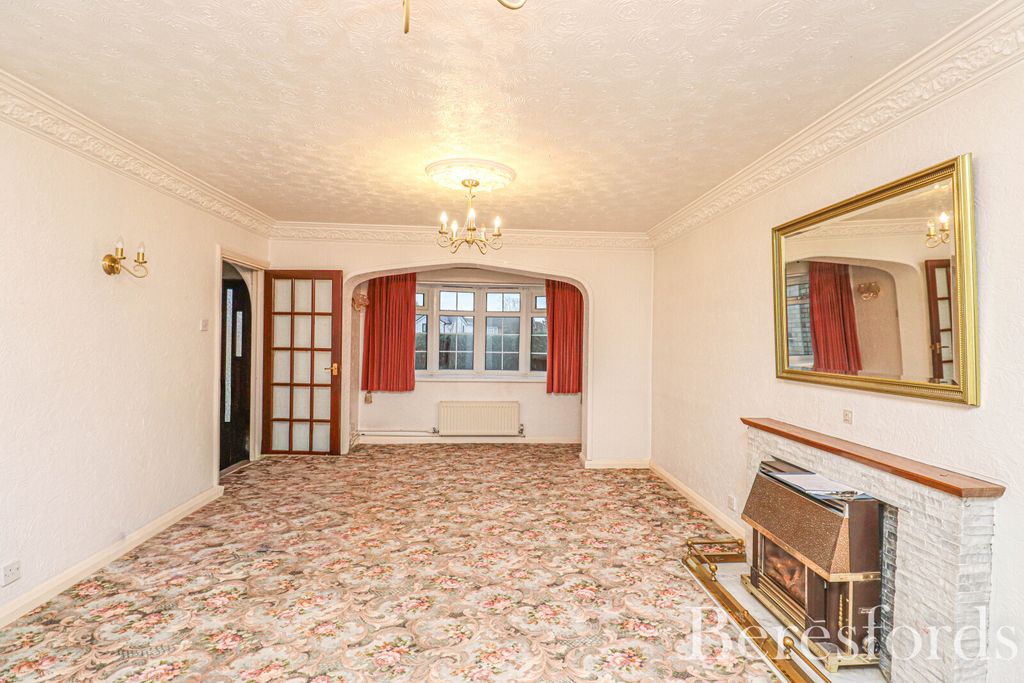 Property photo 3 of 18 Picture 3