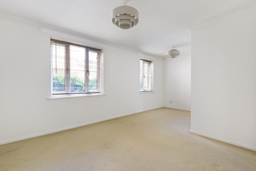 Property photo 3 of 10 Reception