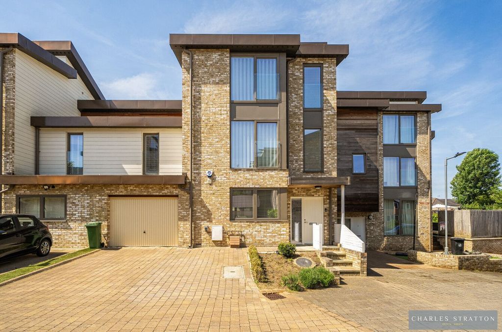 Property photo 1 of 33