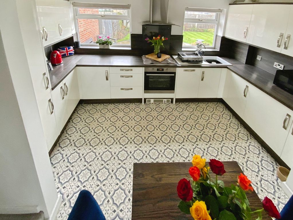 Property photo 3 of 12 Photo #3