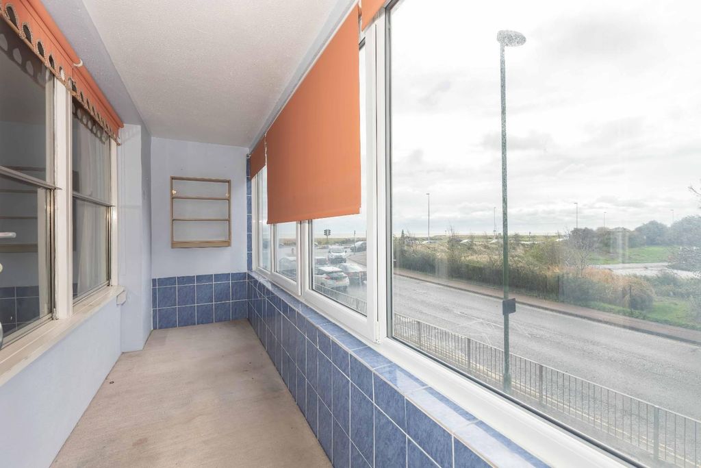 Property photo 3 of 13 Francombe .Jpg