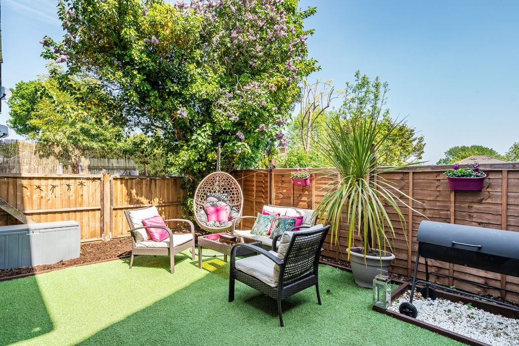 Property photo 2 of 13 Picture No. 19