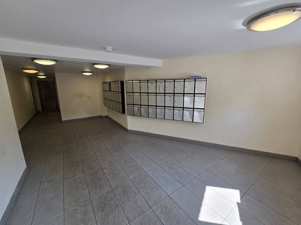 Property photo 3 of 11 3
