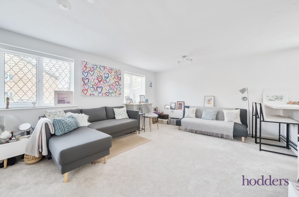 Property photo 2 of 10 A00E745A-04d1-41B...