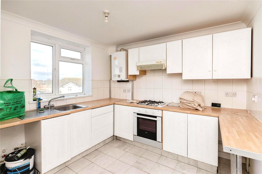 Property photo 2 of 18 Picture No. 35