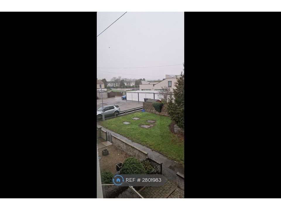 Property photo 3 of 20 Front Garden