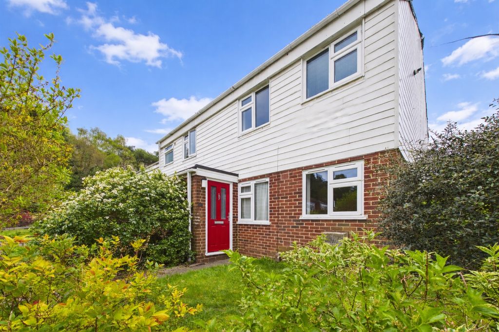 Property photo 2 of 8 Picture No. 13