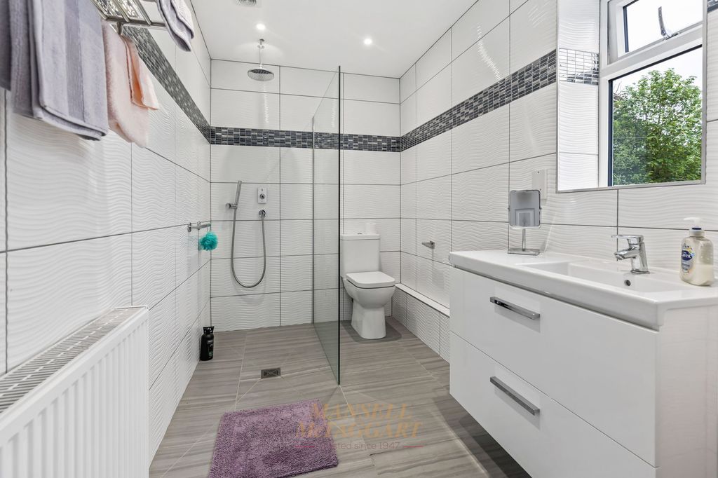 Additional image 35 of 5 bed detached house for saleHare Lane, Lingfield RH7