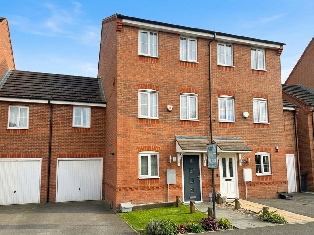Property photo 1 of 31
