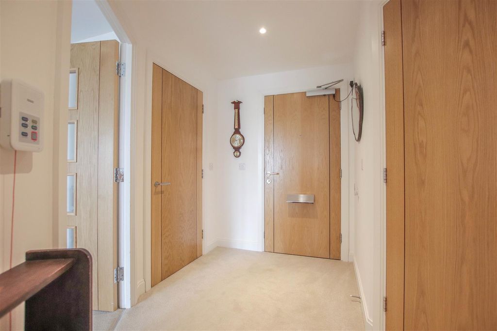 Property photo 3 of 22 Img_8117.Jpg