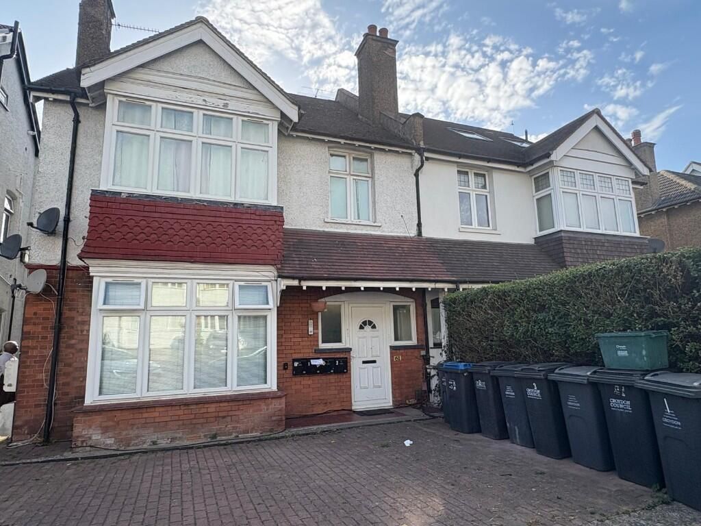Property photo 1 of 14 Ms Estates Is Pleased To Present This Lovely 2 Bedroom Flat Located In South Croydon.