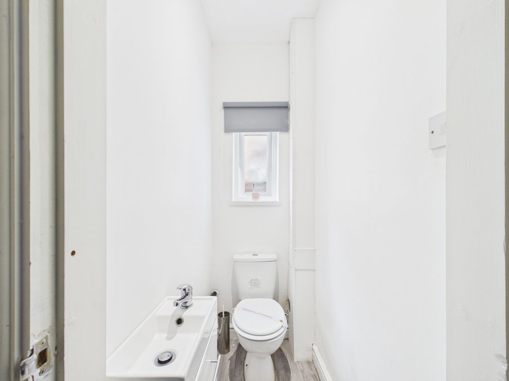 Property photo 3 of 3