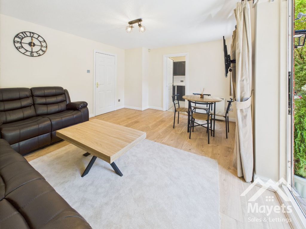 Property photo 3 of 22