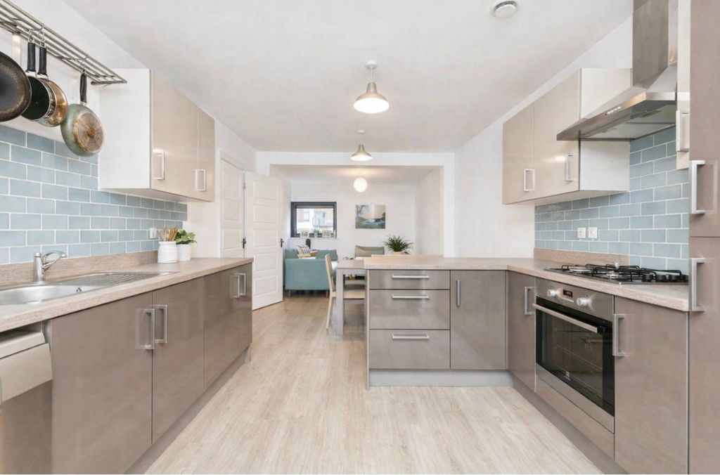 Property photo 2 of 21 Kitchen / Dining / Living Room