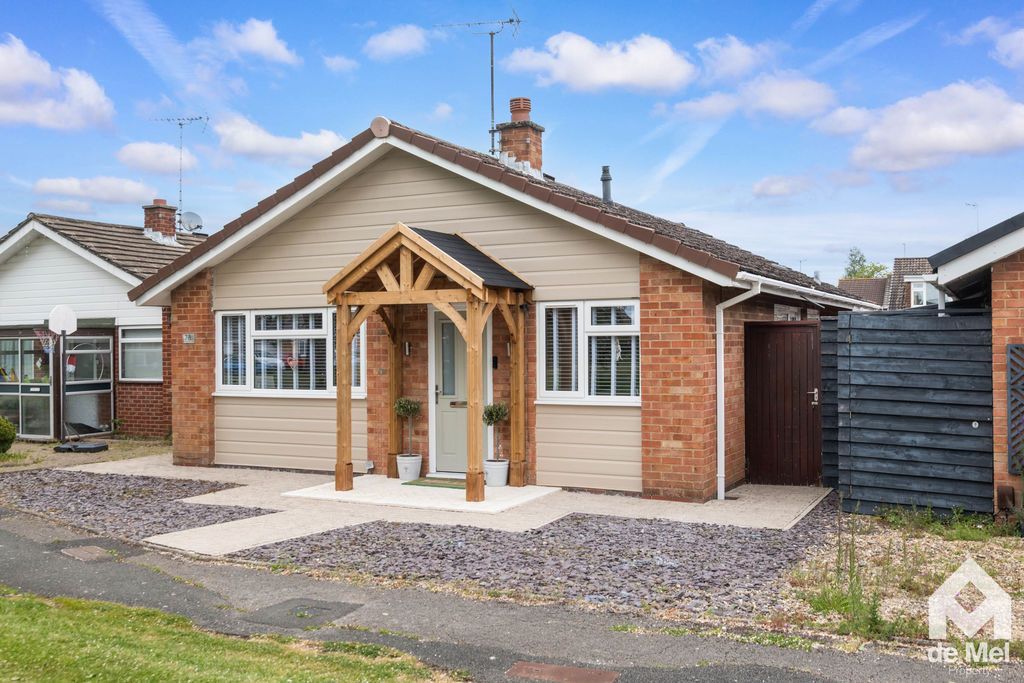 Property photo 1 of 13 Photo 13