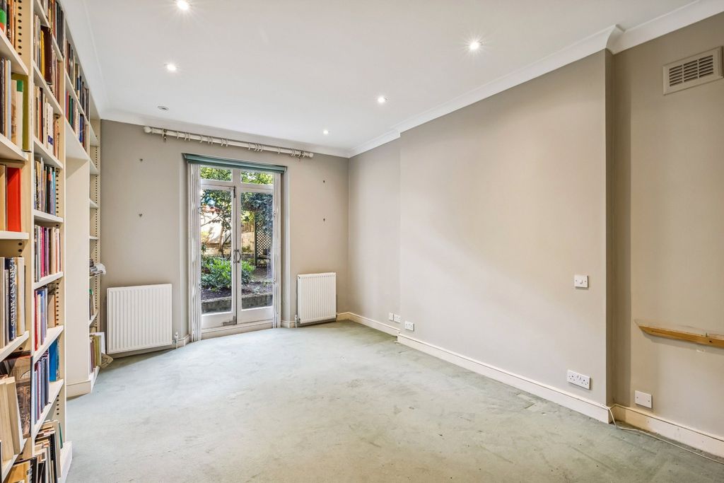 Property photo 3 of 12 Picture No. 09