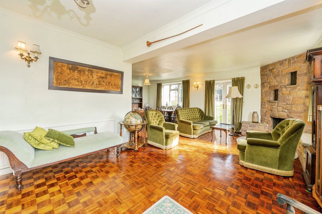 Property photo 2 of 21