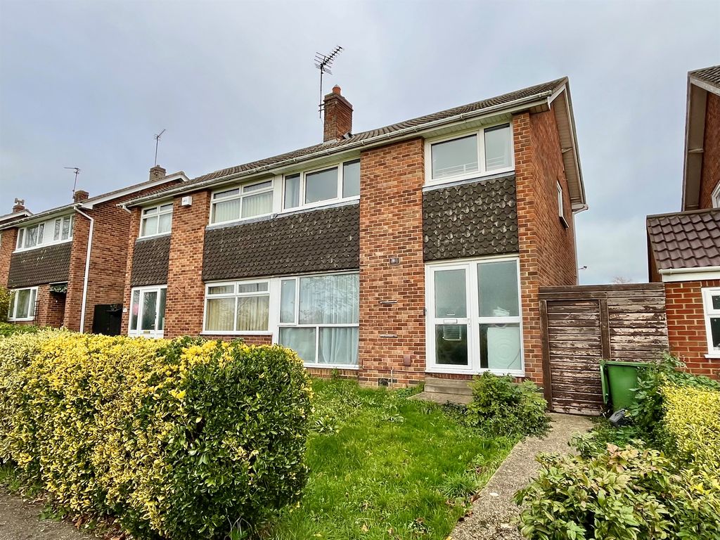 Property photo 1 of 16