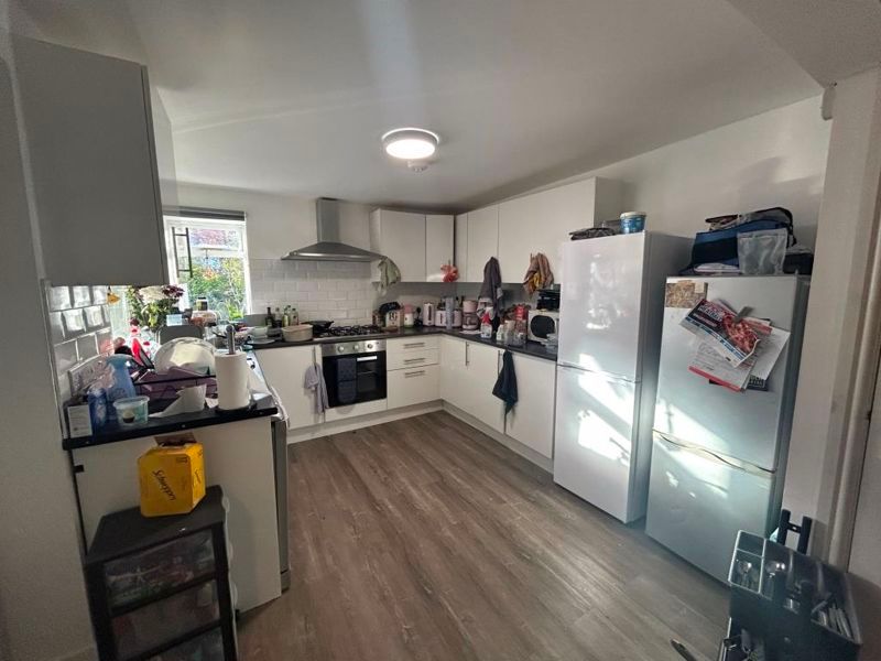 Property photo 1 of 11 Photo 11