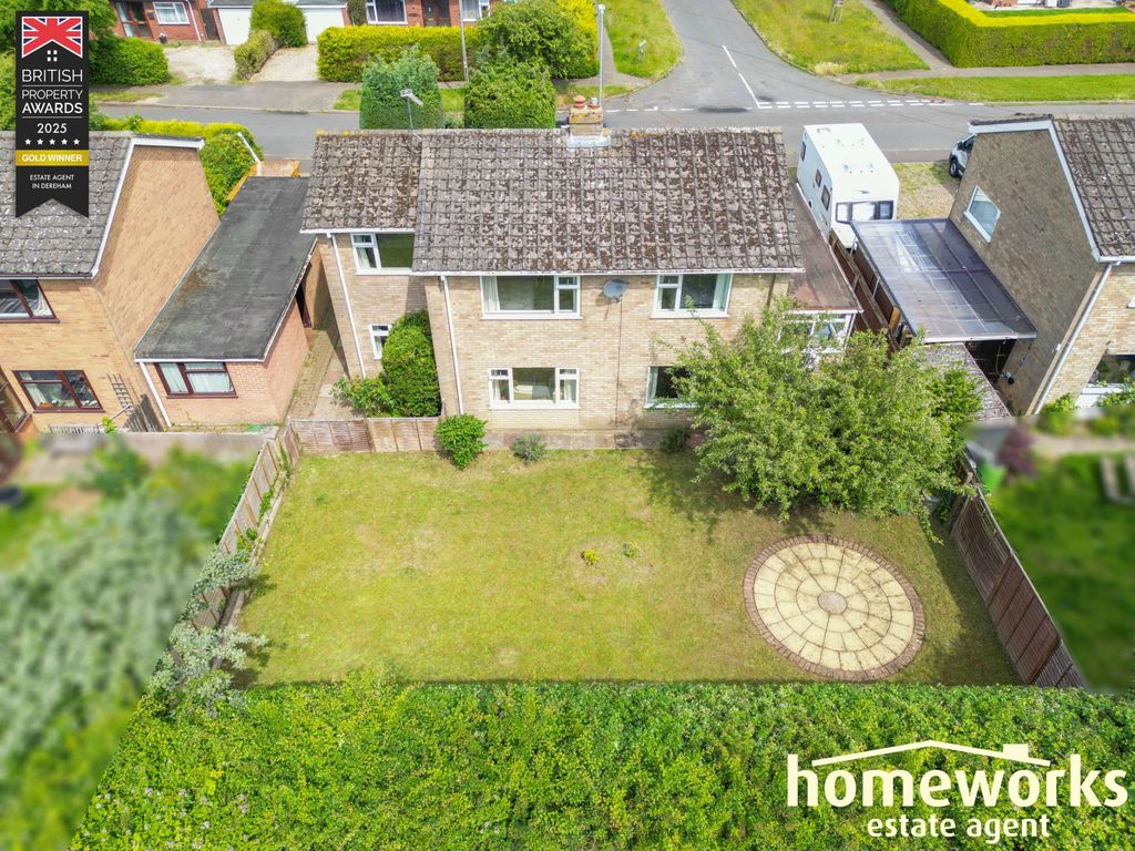 Property photo 2 of 18
