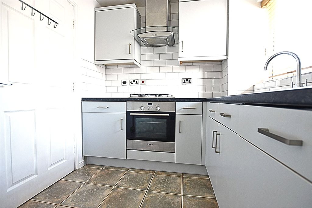 Property photo 2 of 9 Picture No. 51