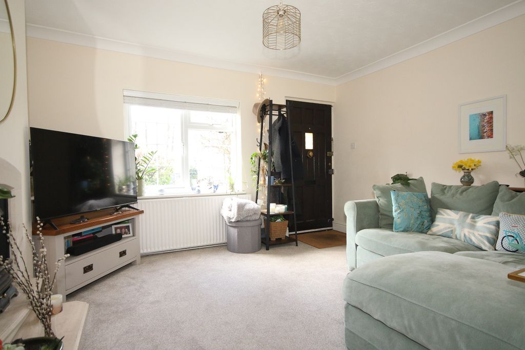 Property photo 2 of 7