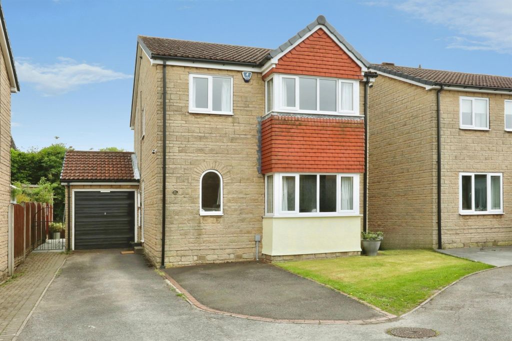 Property photo 1 of 18