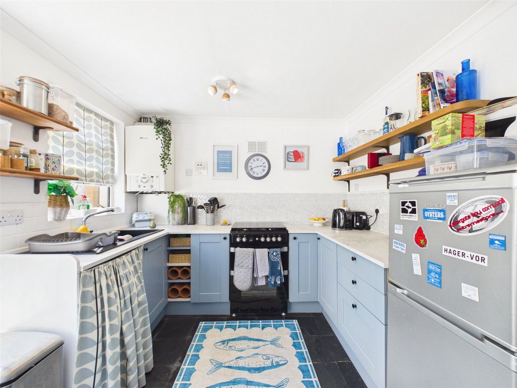 Property photo 3 of 17 Picture No. 15
