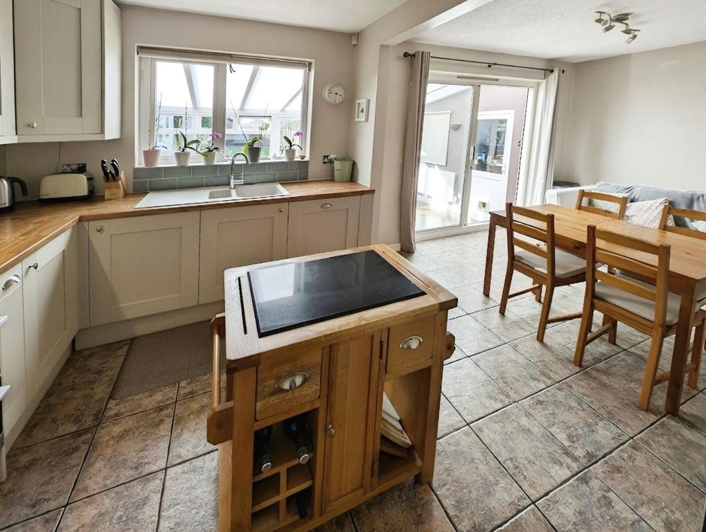 Property photo 3 of 28 Editedimage-F5F5Abd6-36Bb-4722-872E-0A946Bfd3A87 2