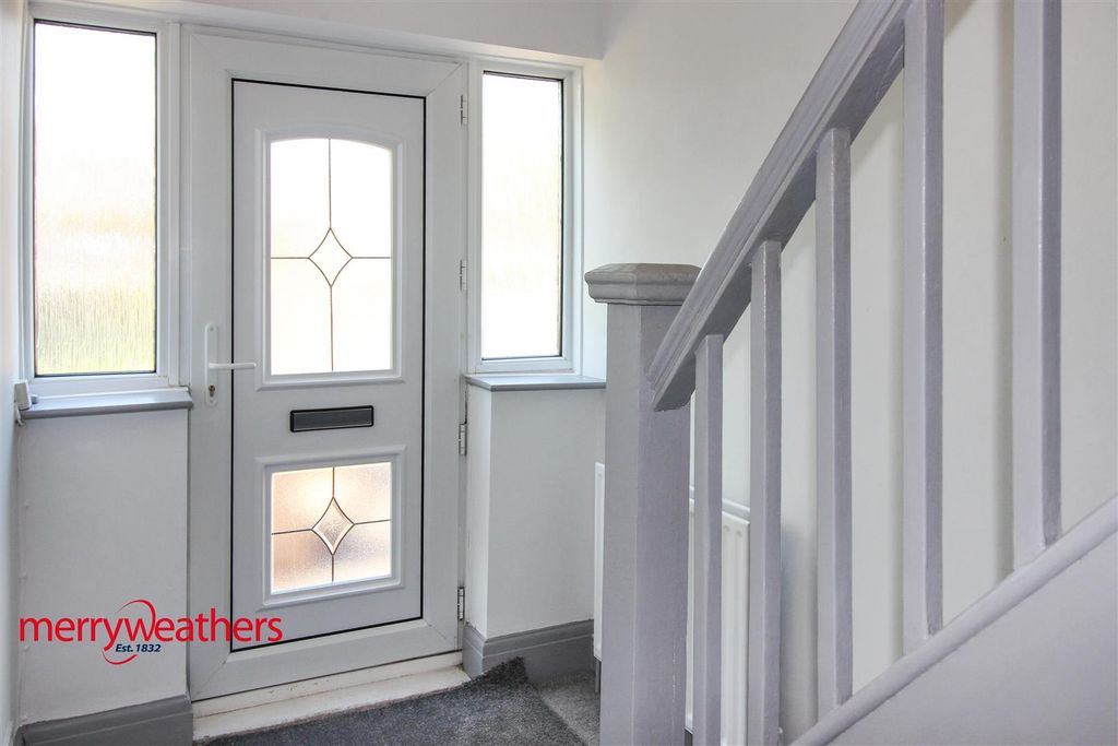 Property photo 2 of 15 Entrance Hallway