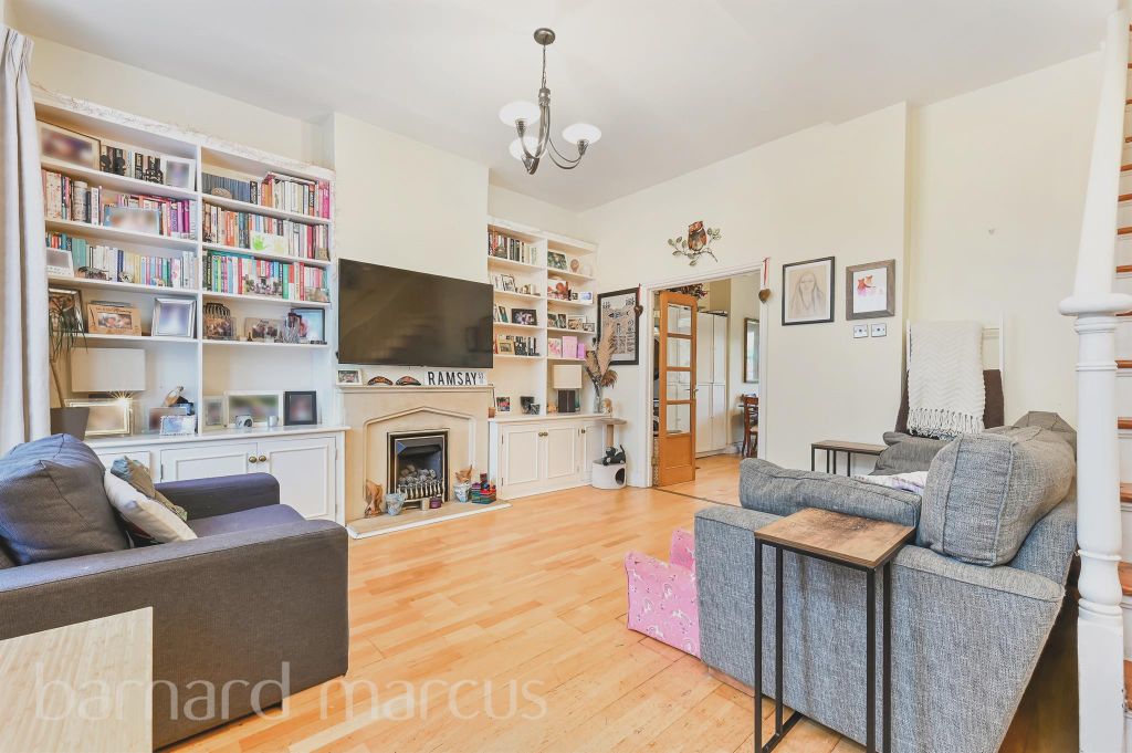 Property photo 3 of 16