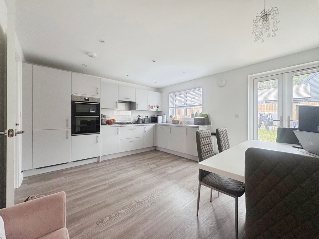 Property photo 2 of 13 Pbox-Img.Jpg