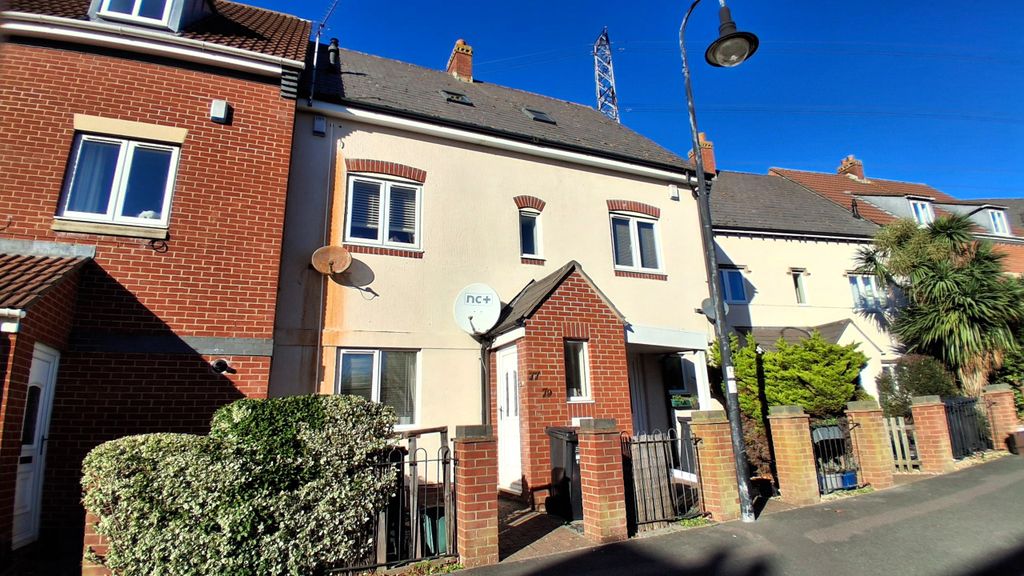 Property photo 1 of 14 New Front