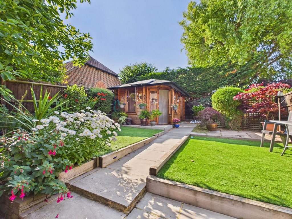 Property photo 2 of 19
