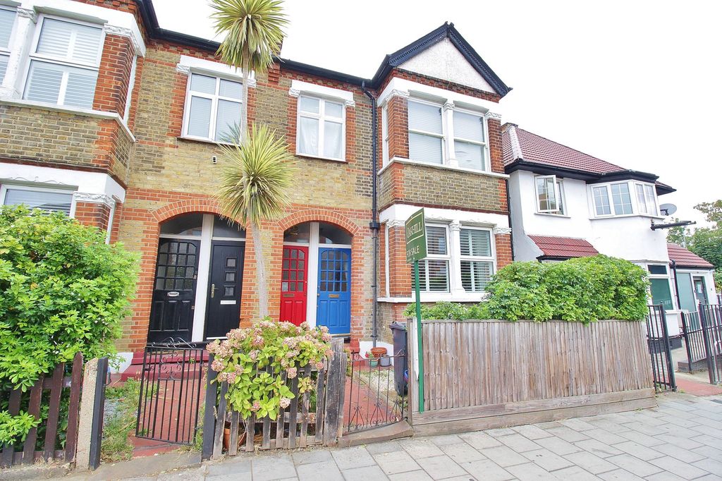 Property photo 1 of 9