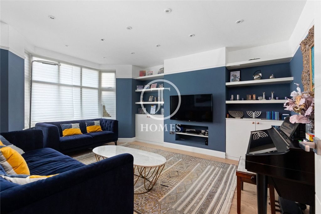 Property photo 3 of 13 Picture No. 09