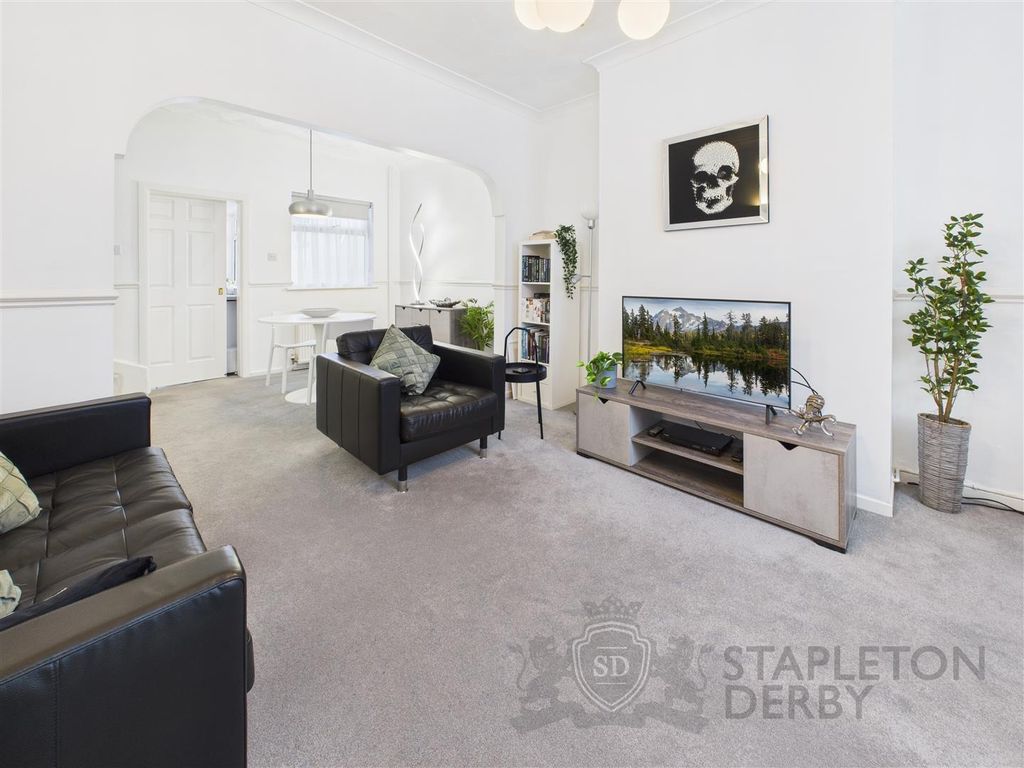 Property photo 2 of 11 Cam04709G0-Pr0272-Still009.Jpg