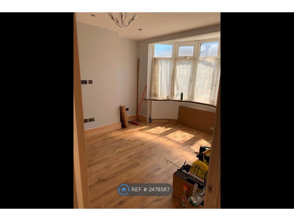 Property photo 3 of 25