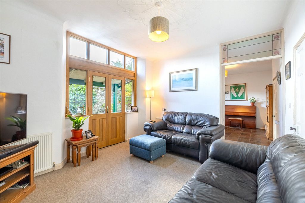 Property photo 3 of 24 Picture No. 30