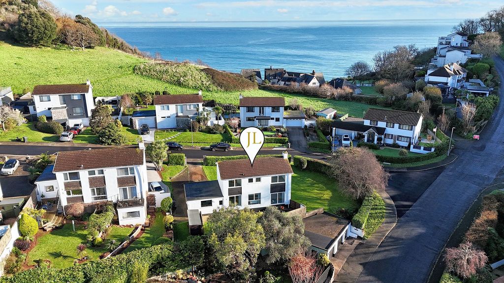 Property photo 1 of 31