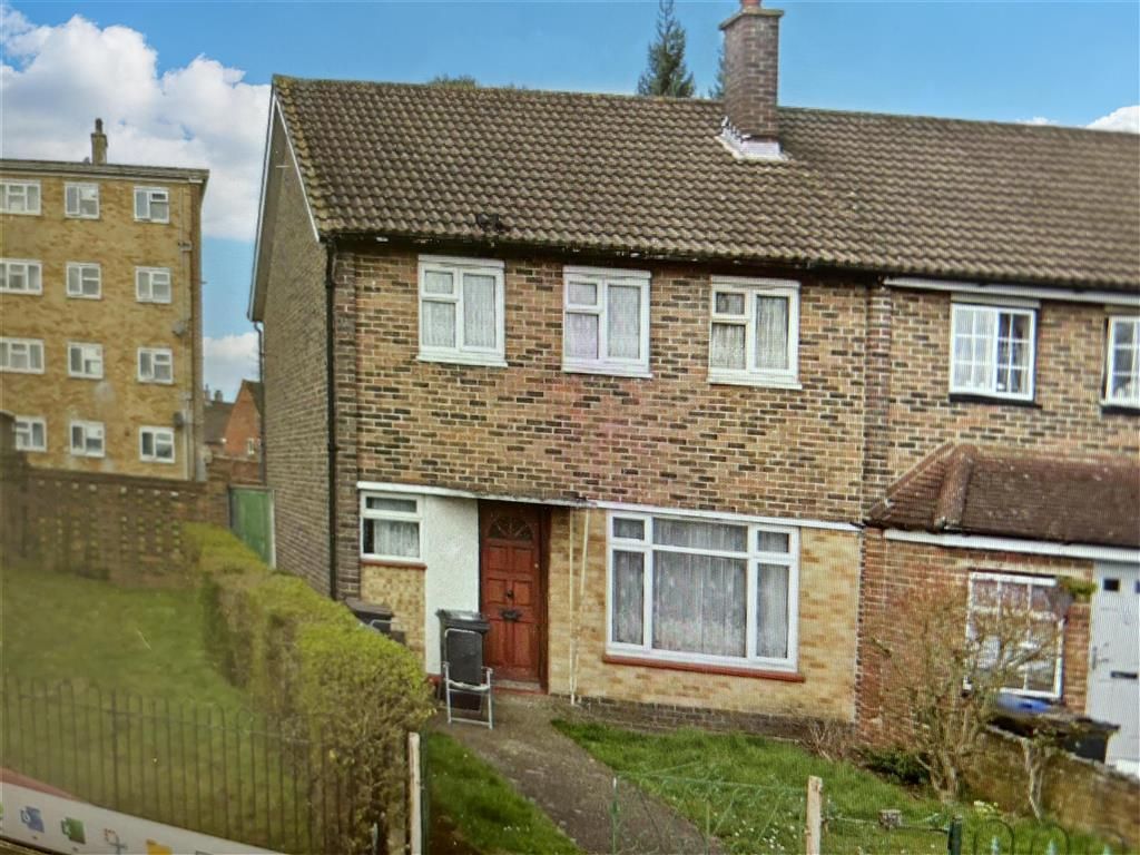 Property photo 1 of 7 External