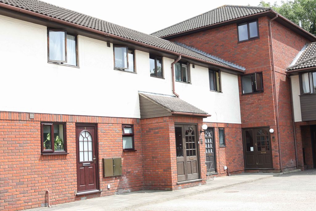 Property photo 1 of 21