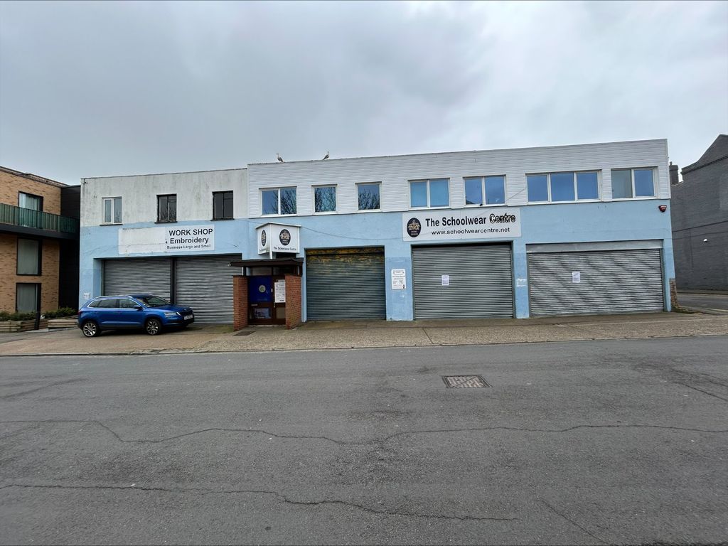 Property photo 1 of 7 Picture 1