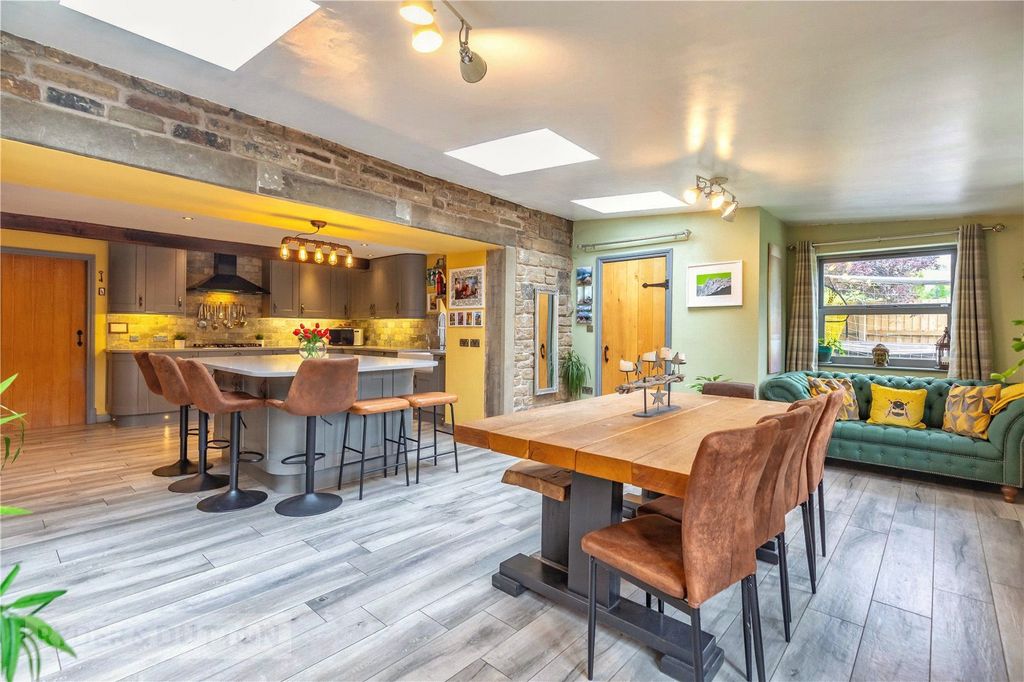 Property photo 1 of 31 Dining Room/ Kitchen