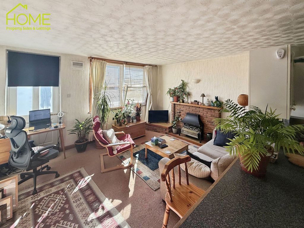 Property photo 3 of 9 44Dd0Dec-451648_2_12453468.Jpeg